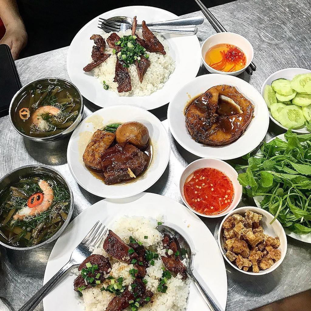 Đêm không ngủ ở Sài Gòn, lục tung những hàng ăn khuya nổi tiếng