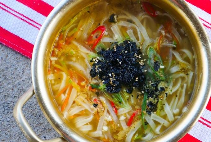 9 món ăn xứ Hàn cứ trời lạnh là thèm