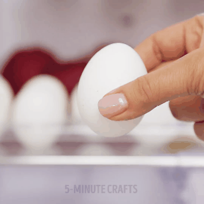 Ăn trứng thường xuyên liên tục mà chị em không biết những mẹo hay này thì công việc làm bếp sẽ mệt nhọc hơn bội phần