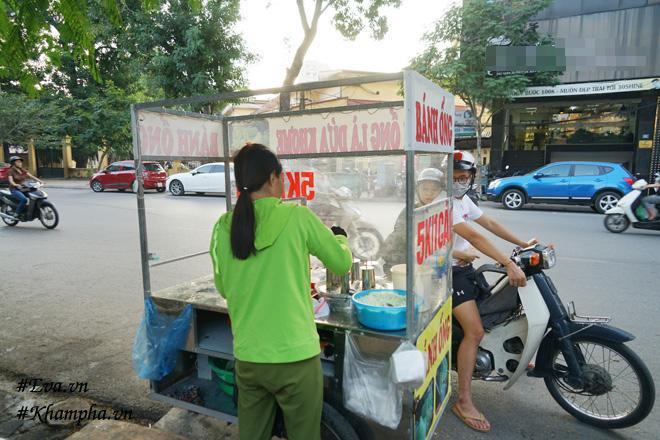 Bánh ống lá dứa Khmer vừa vượt nghìn cây số ra HN đã gây sốt từ chiều đến tối mịt - Công thức Món ngon