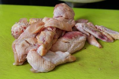 Cách làm món cánh gà chiên nước mắm kiểu mới giòn thơm thấm vị