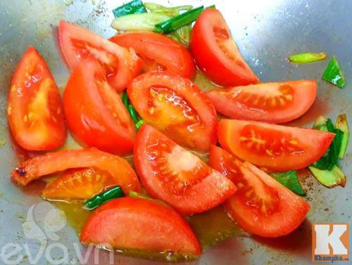 Cách làm món canh sườn nấu sấu chua chua dễ ăn
