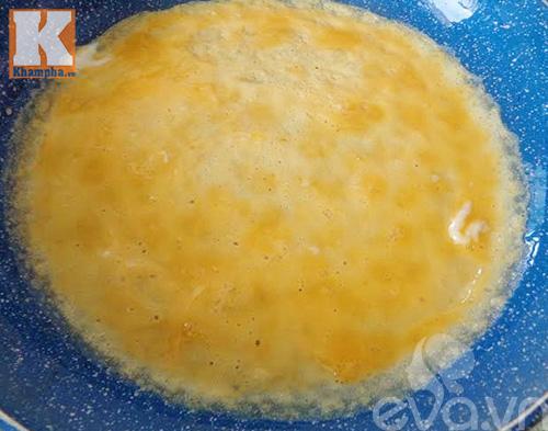 Cách làm món chả trứng muối ngũ sắc lạ miệng mà ngon