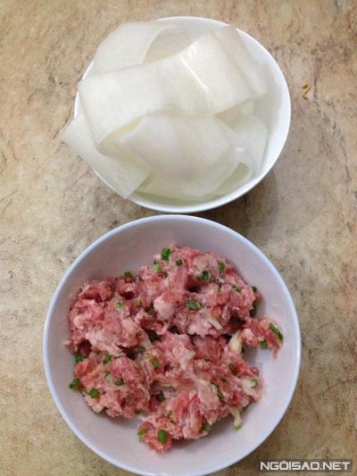 Cách làm món củ cải cuộn thịt hấp đậm đà, thơm ngon