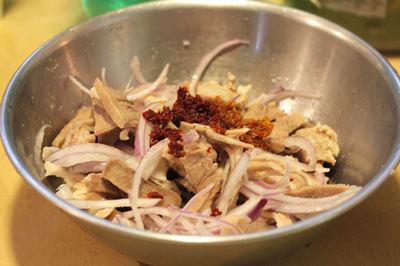 Cách làm món dạ dày và lưỡi lợn trộn dưa cải chua