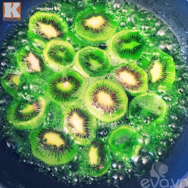 Cách làm món mứt kiwi thơm, ngọt mời khách ngày Tết