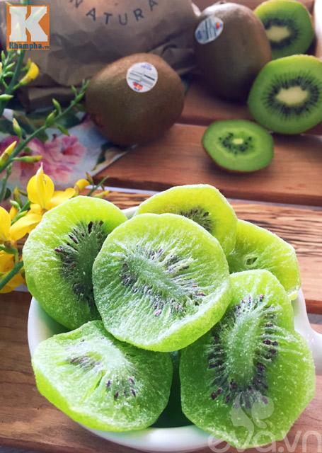 Cách làm món mứt kiwi thơm, ngọt mời khách ngày Tết