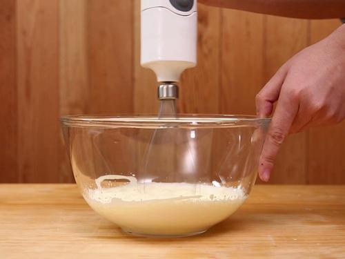 Cách làm món sinh tố dâu tây kem tươi giải nhiệt mùa nóng