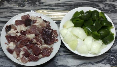 Cách làm món thịt bò, lợn xiên rán thơm phức, ngon hấp dẫn