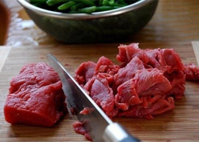 Cách làm món thịt bò rim tiêu thơm ngon cho bữa tối thêm đậm đà