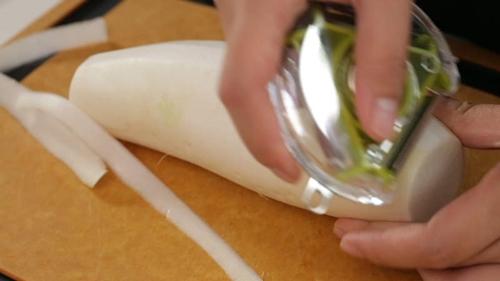 Cách làm món thịt viên củ cải sốt tương cà đơn giản mà ngon