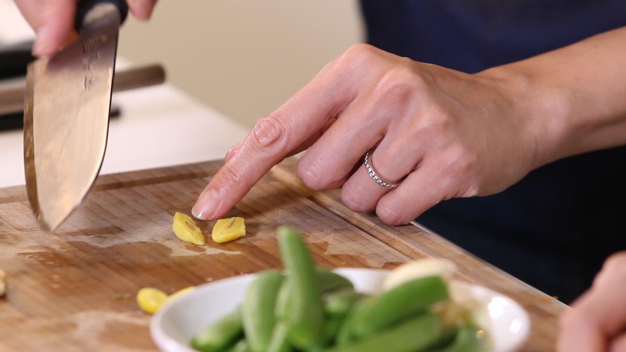 Cách làm món xào tốt cho sức khỏe với 5 loại rau củ