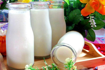 Cách Làm Sữa Chua Dê Mát Lạnh Cho Ngày Hè - Công Thức Món Ngon