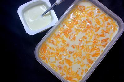 Cách làm sữa chua vị cam bằng nồi cơm điện