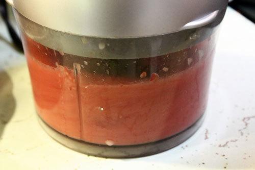 Cách làm thạch dâu tây hai lớp ngon mát