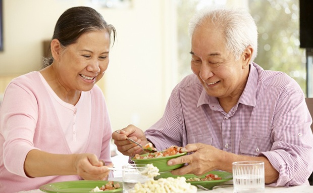 Chế độ ăn phù hợp với người già