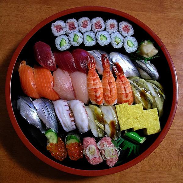 Đã mắt với món sushi trứ danh từ Nhật Bản