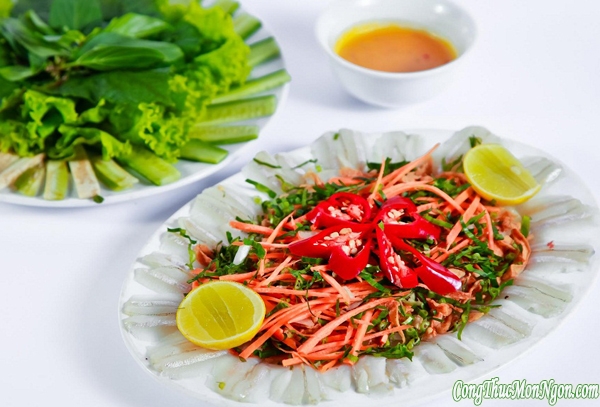 Hương vị biển cả từ gỏi cá mai Ninh Thuận