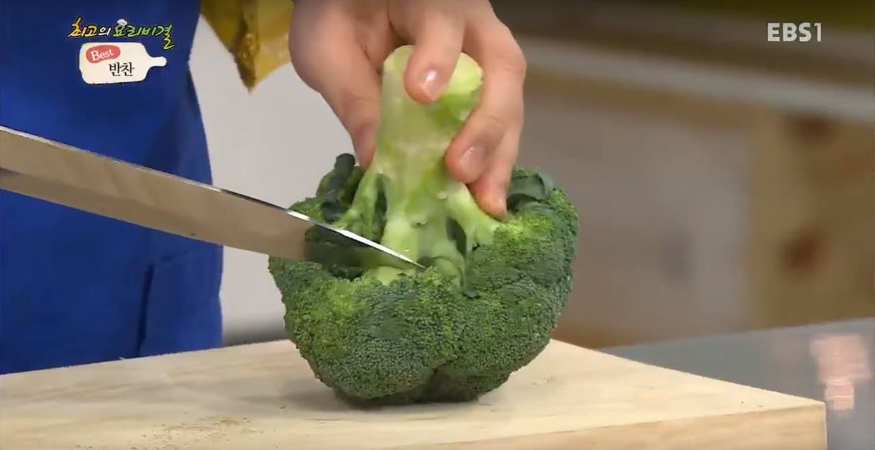 Mách bạn cách nấu bông cải xanh giữ trọn dinh dưỡng và an toàn cao cho sức khỏe