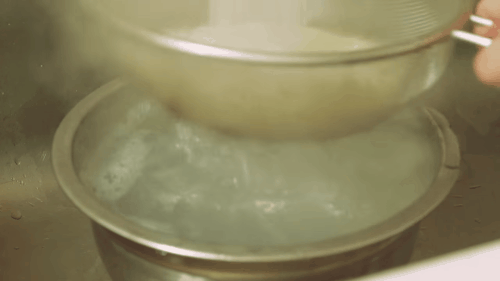 Mì trộn nước tương đơn giản mà hương vị đặc biệt