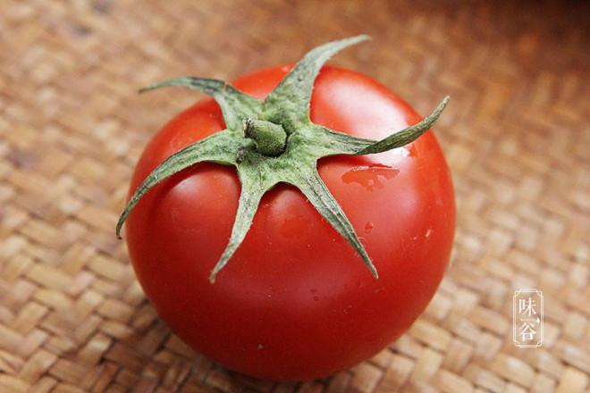 Muốn chọn được cà chua tươi ngon, mọng nước cần xem kỹ 4 điểm này