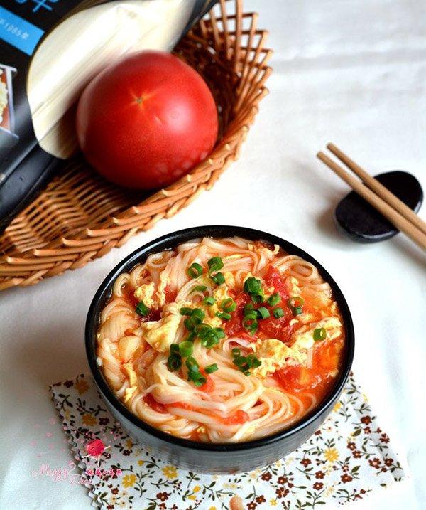 Mỳ cà chua trứng, nấu thế nào cho đạt độ sang chảnh?