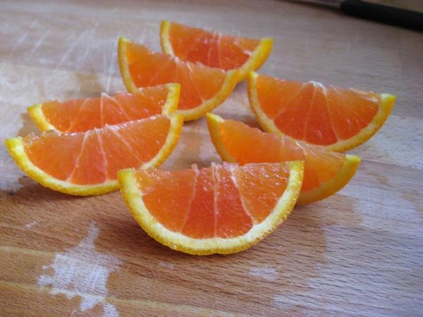 Quên đi cắt cam kiểu bổ cau truyền thống, đây là những cách cắt cam ngon lành hơn nhiều!