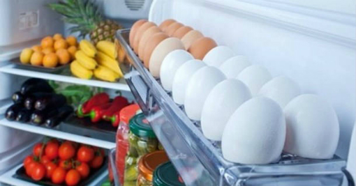 Thói quen sai lầm khi bảo quản trứng ở cửa tủ lạnh