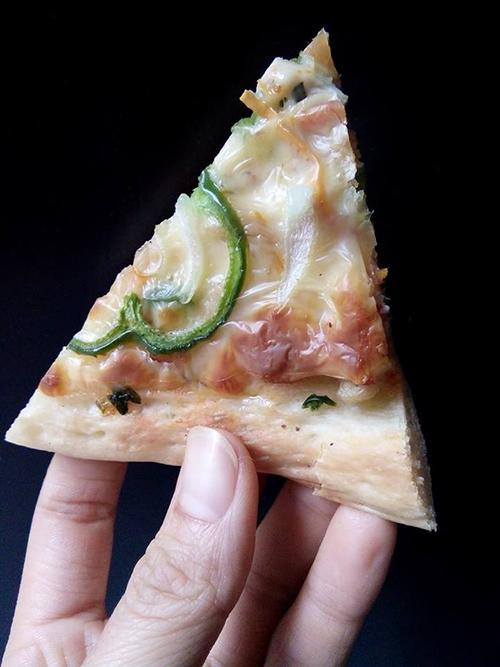 Tự làm pizza đơn giản tại nhà