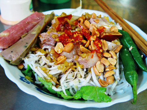 5 món ăn vặt cho buổi chiều lang thang xứ Huế