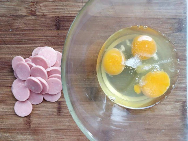 Đừng lo khi chưa biết sáng mai ăn gì, làm món bánh trứng này vừa bổ dưỡng lại dễ ăn!