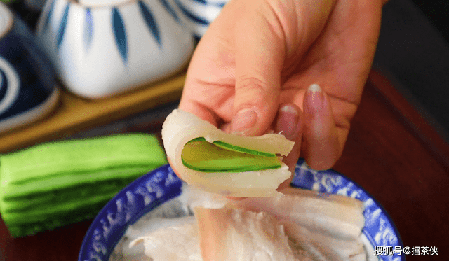 Biến tấu thịt luộc nhàm chán bằng vài bước đơn giản, có ngay món ăn thơm ngon đẹp mắt