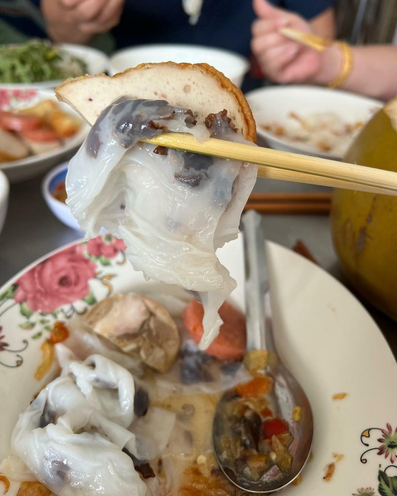 Vua đầu bếp Mỹ Christine Hà thích ẩm thực vỉa hè Việt Nam
