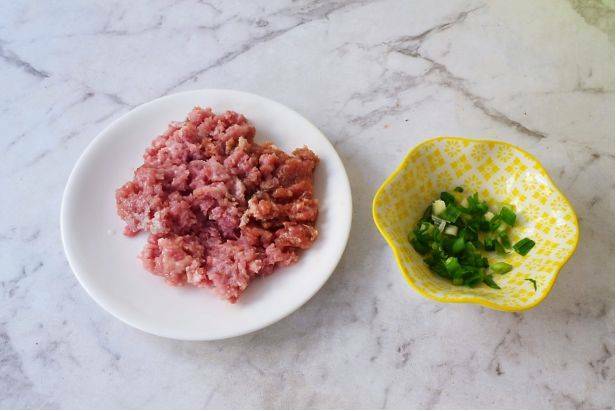 Cách làm khoai tây viên sốt thịt băm mềm dẻo tại nhà, ngon và dễ làm
