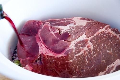 Nấu thịt bò cho một thứ vào đảm bảo ngon mềm, không mất chất