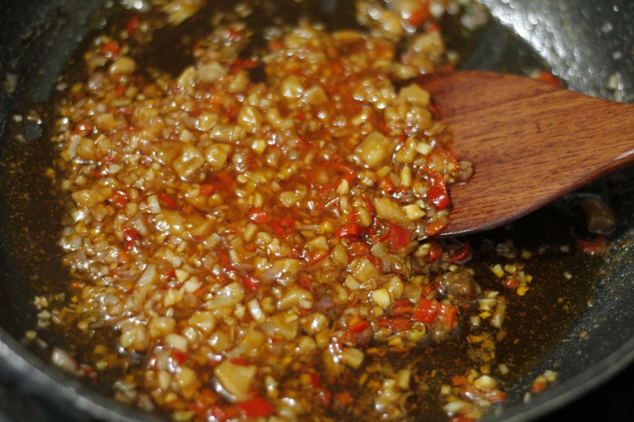 Cách làm món cá nướng muối ớt đổi vị cuối tuần