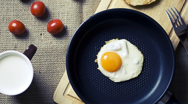 Cách làm trứng ốp la đúng chuẩn nhà hàng
