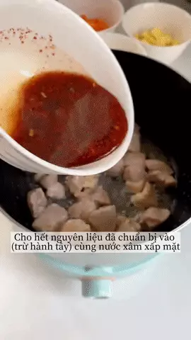 Cách nấu thịt gà đơn giản mà 'ngon hết nước chấm'