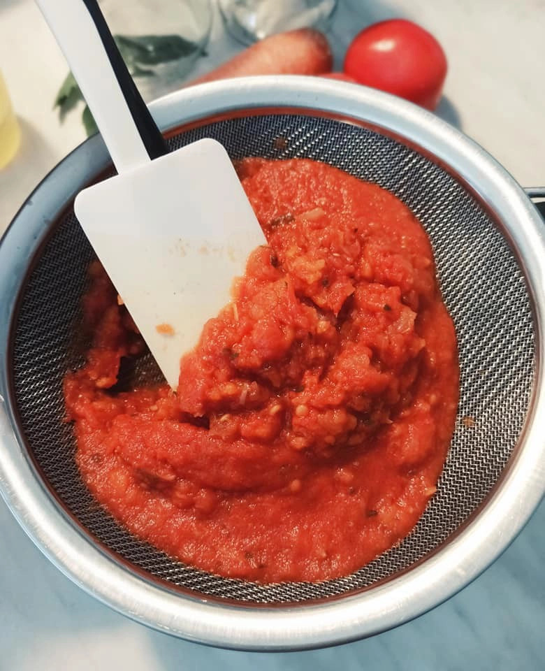Cách nấu sốt cà chua thơm ngon, để lâu không cần trữ đông