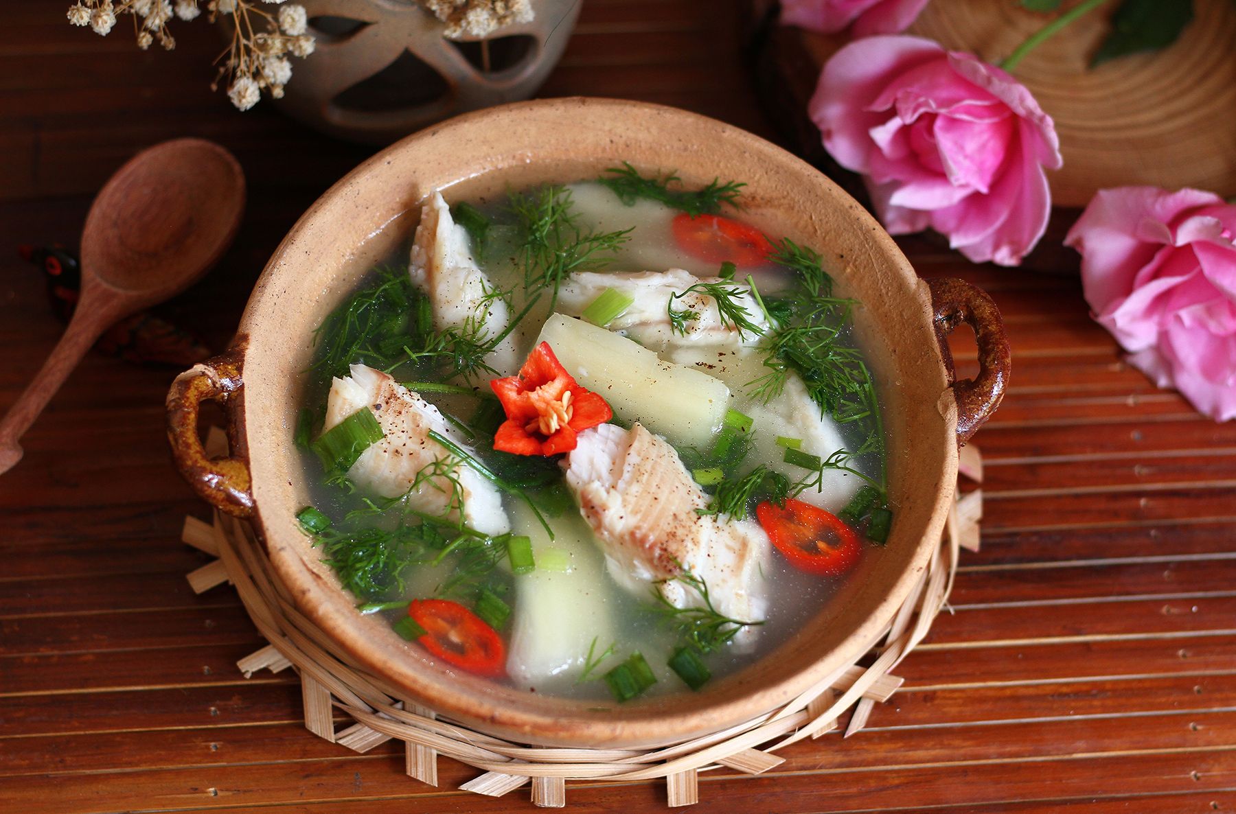Canh củ sắn nấu cá quả - món cổ của người Hà Nội