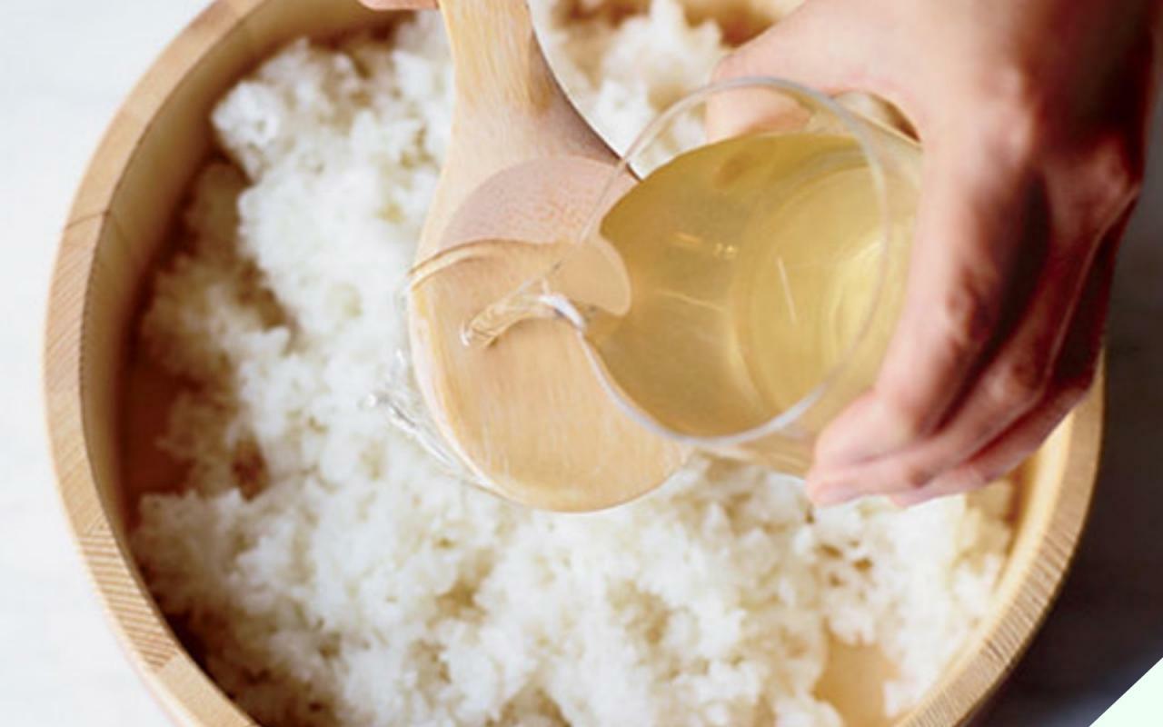 Khi nấu cơm tốt nhất đừng cho gạo trực tiếp vào nồi, làm thêm 1 bước này cơm sẽ dẻo thơm, ăn một bát không đủ