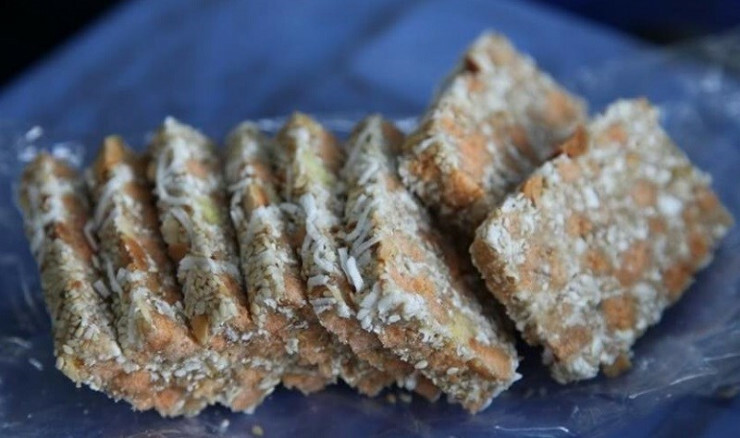 Mục sở thị đặc sản bánh cáy Thái Bình: Không phải làm từ con cáy, nguồn gốc hoá ra lại liên quan đến một vụ án oan nổi tiếng?