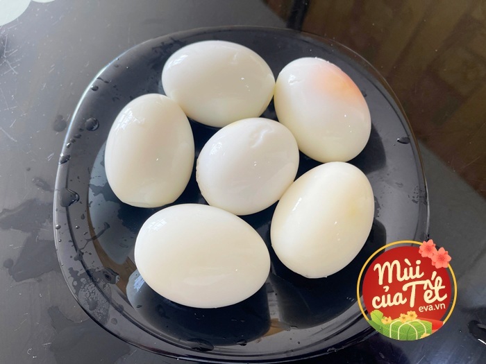 Học cách làm thịt kho trứng thơm nức, mềm ngon lên màu siêu đẹp trong mâm cỗ Tết miền Nam