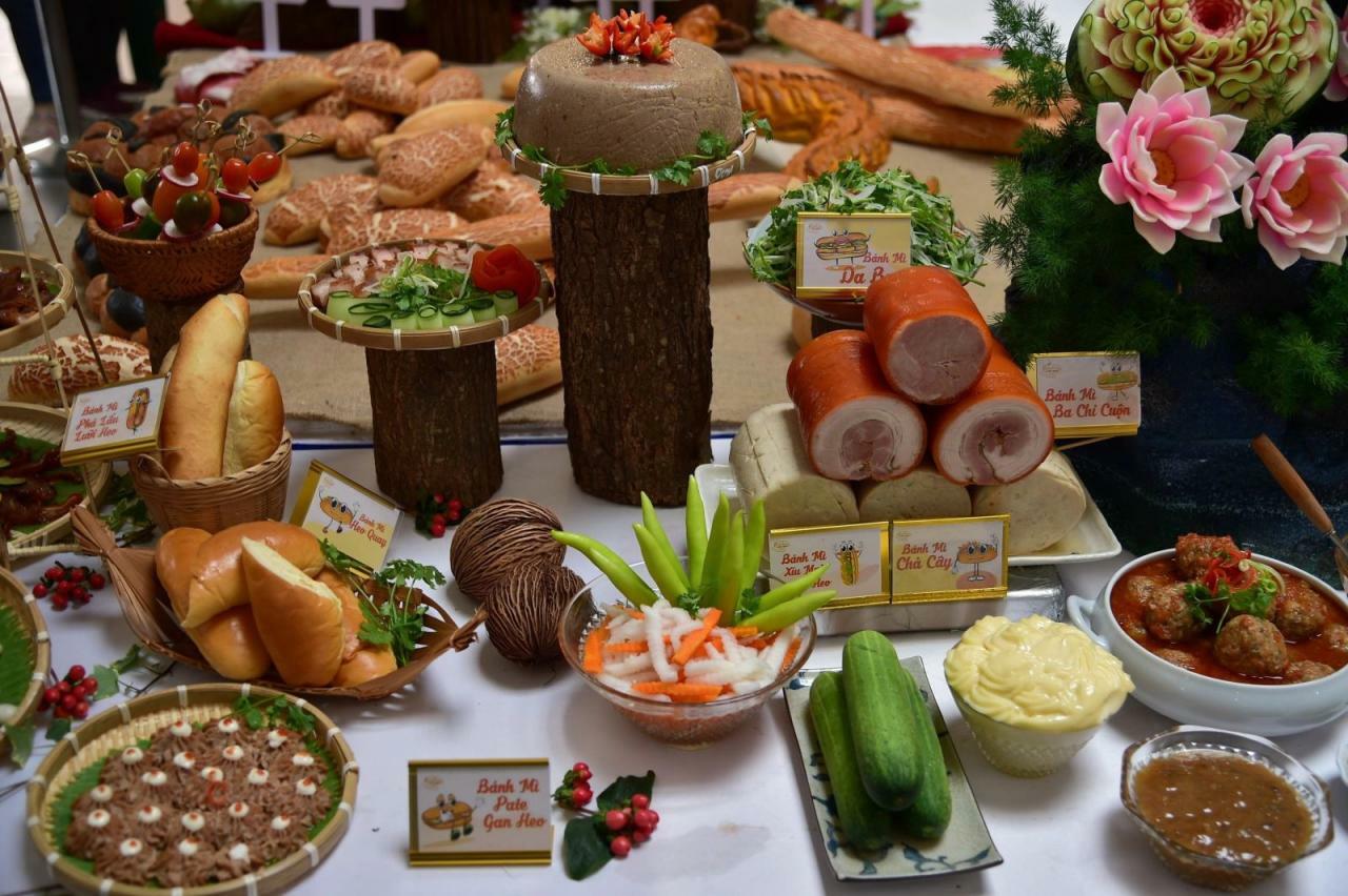 Công diễn 105 món ăn kèm bánh mì tại Lễ hội Bánh mì Việt Nam