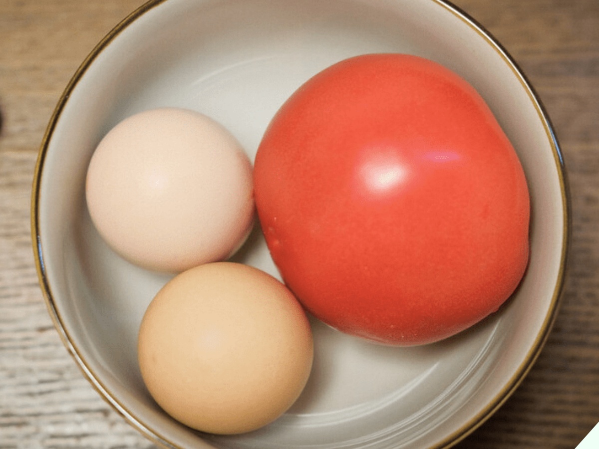 Làm trứng xào cà chua nhớ thêm vài hạt này, trứng mềm ngon hơn nhà hàng, chỉ nấu 1 đĩa là không đủ