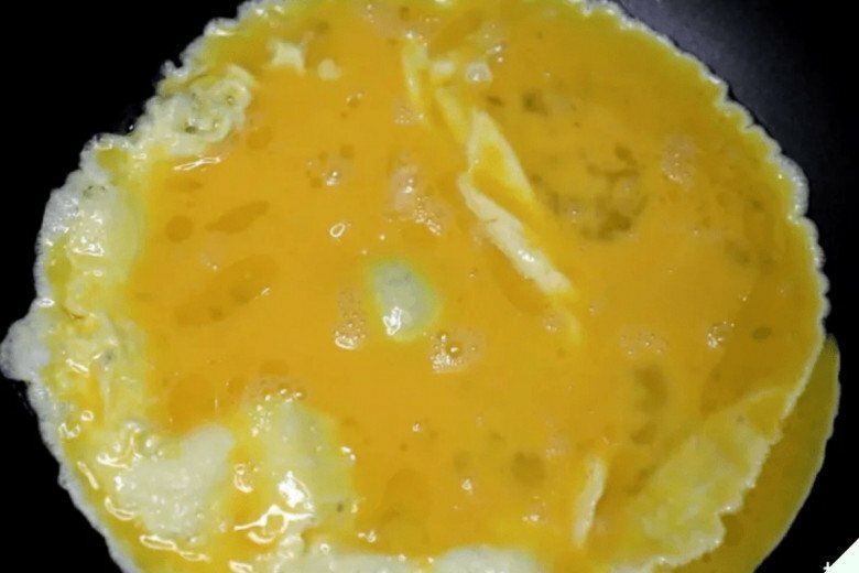 Làm trứng xào cà chua nhớ thêm vài hạt này, trứng mềm ngon hơn nhà hàng, chỉ nấu 1 đĩa là không đủ
