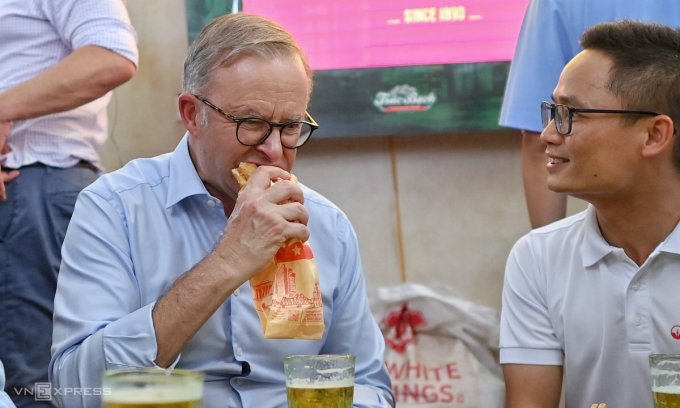 Quán bánh mì và bia hơi Hà Nội được Thủ tướng Australia ghé ăn