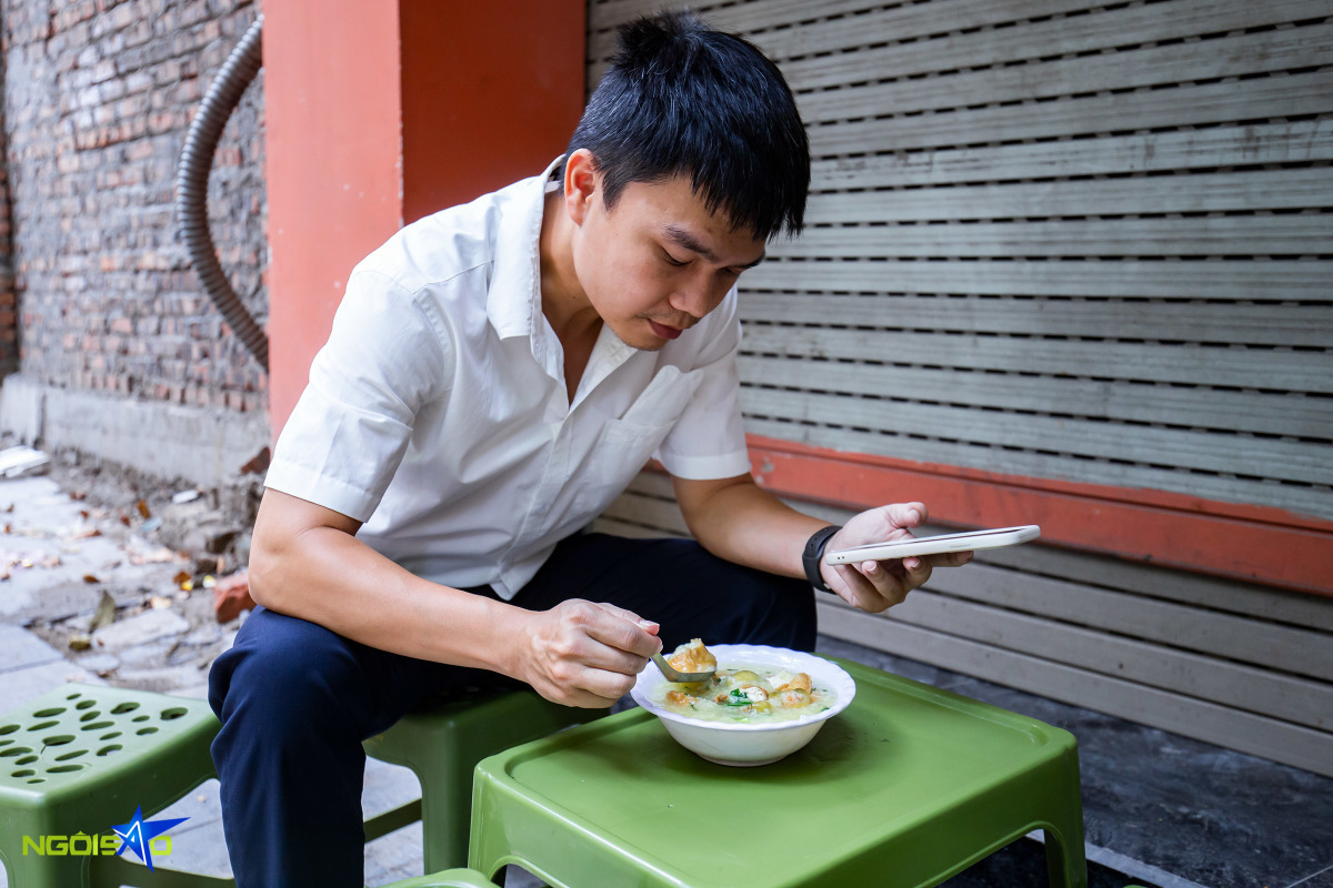 Quán cháo đậu cà được nhiều thực khách yêu thích ở Hà Nội